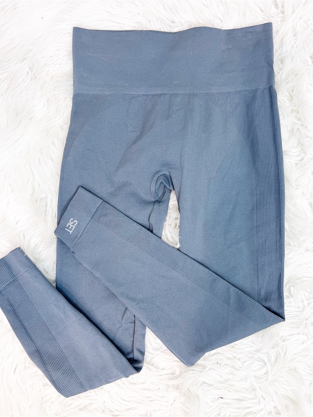 SET ACTIVE GRAY ATHLETIC ACTIVEWEAR LEGGINGS WOMENS SZ MEDIUM/LARGE
